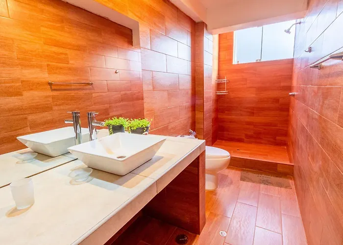 Casa Piscina 23 Pax Wifi Parking ウルバンバ